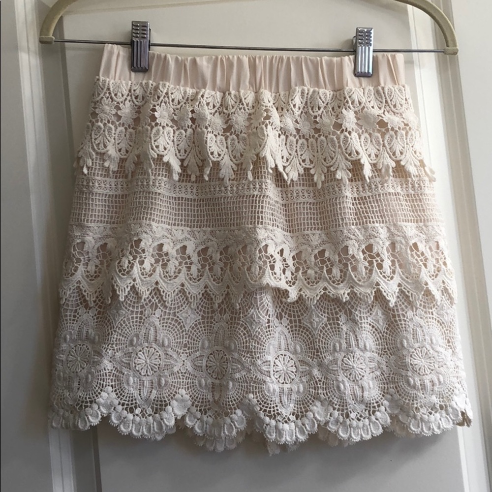 Crochet short skirt, cream color size medium